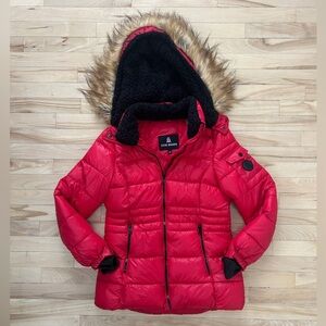 Steve Madden Red Shiny Puffer Jacket – Faux Fur Hood – Size Small (Medium fit)